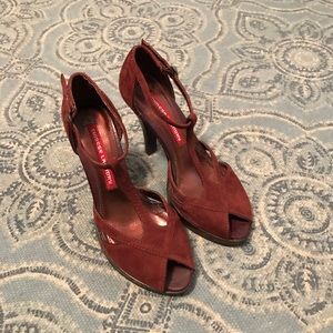 CHINESE LAUNDRY T-STRAP HEELS